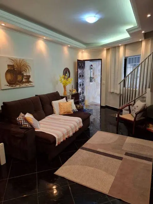 Foto 9 de Sobrado com 4 quartos à venda, 162m2 em Jardim Santo Elias, São Paulo - SP
