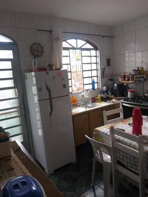 Foto 3 de Sobrado com 5 quartos à venda, 150m2 em Ayrosa, Osasco - SP
