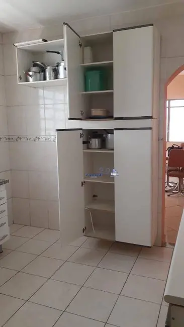 Foto 6 de Casa com 3 quartos à venda, 125m2 em Vila Guedes, São Paulo - SP