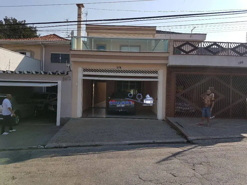 Foto 2 de Sobrado com 4 quartos à venda, 150m2 em Jardim Mangalot, São Paulo - SP