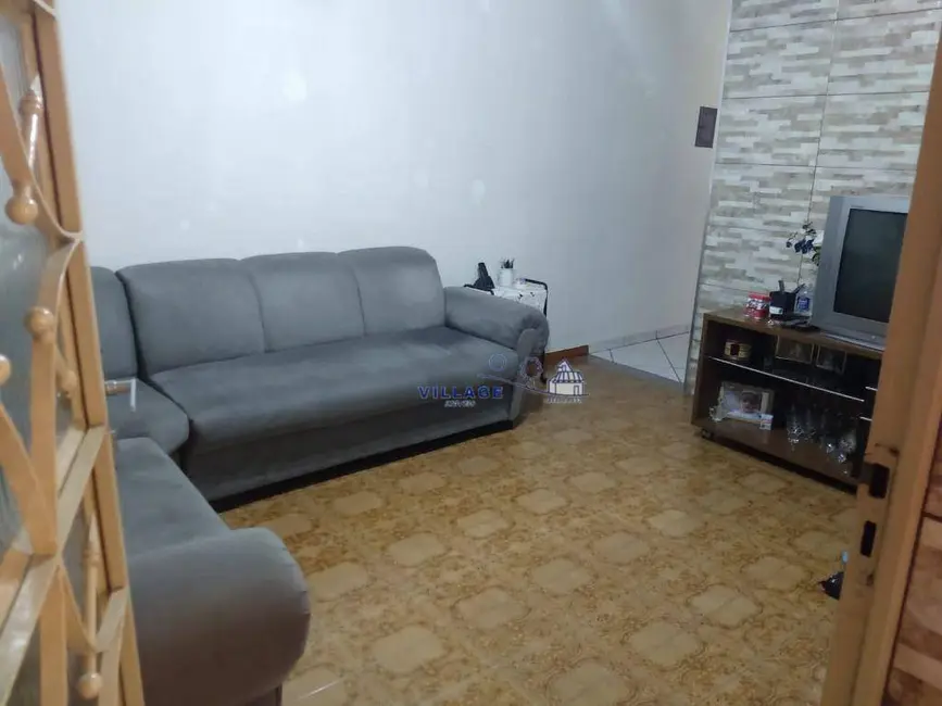 Sobrado com 2 quartos à venda, 135m2 em Jardim Santo Elias, São Paulo - SP - imagem 4 Foto 4 de Sobrado com 2 quartos à venda, 135m2 em Jardim Santo Elias, São Paulo - SP