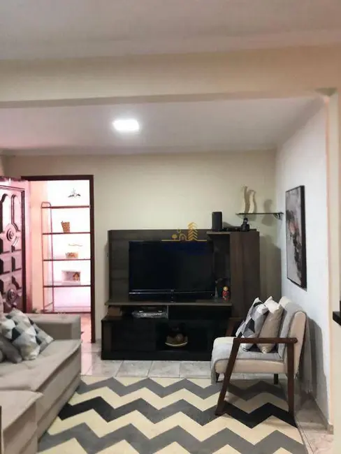 Foto 2 de Casa com 2 quartos à venda, 126m2 em Parque Panamericano, São Paulo - SP