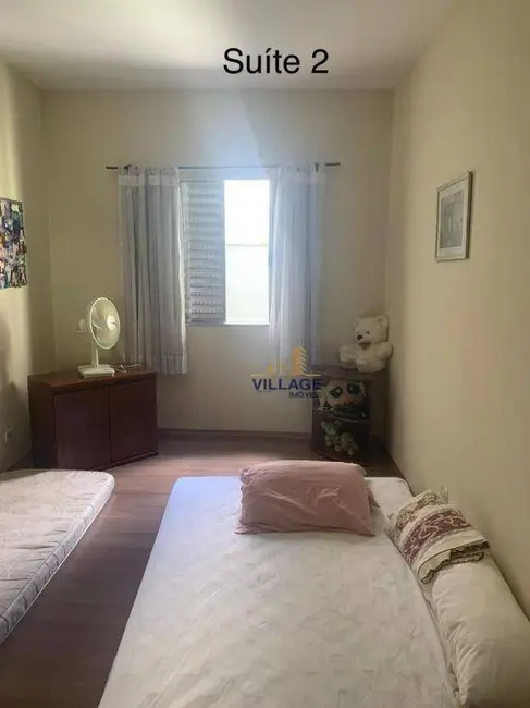Foto 3 de Sobrado com 3 quartos à venda, 300m2 em Ayrosa, Osasco - SP