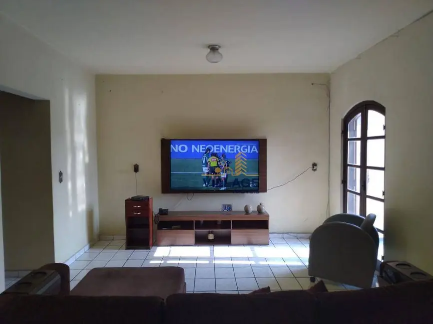 Foto 1 de Sobrado com 3 quartos à venda, 684m2 em Vila Mangalot, São Paulo - SP
