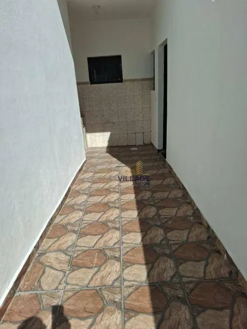 Foto 4 de Casa com 2 quartos para alugar, 98m2 em Parque Maria Domitila, São Paulo - SP