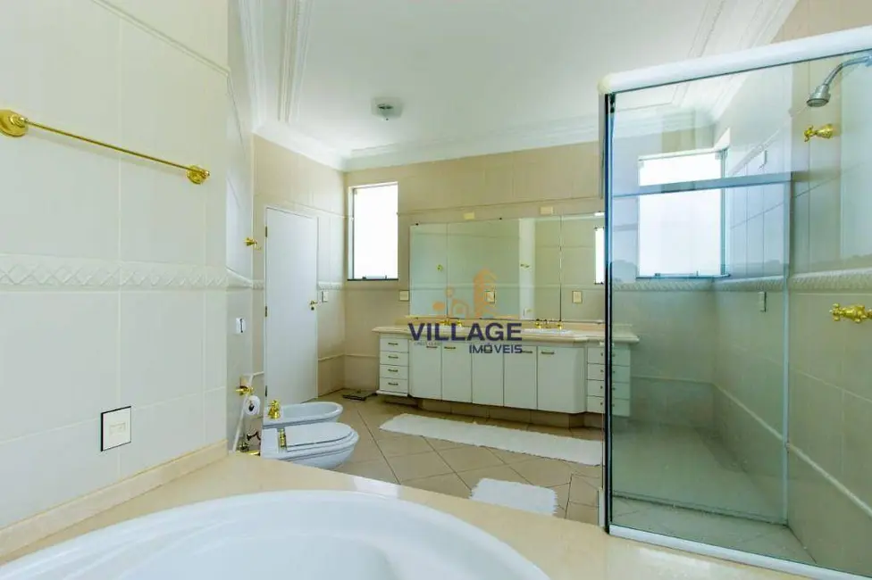 Foto 3 de Casa com 5 quartos à venda e para alugar, 619m2 em Santana De Parnaiba - SP