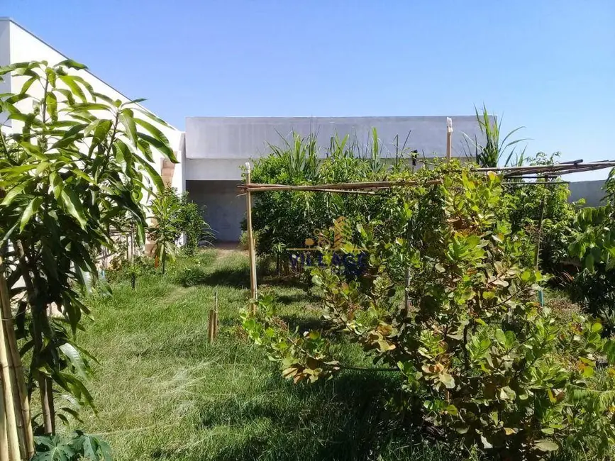 Foto 1 de Terreno / Lote à venda, 330m2 em Centro, Urupes - SP