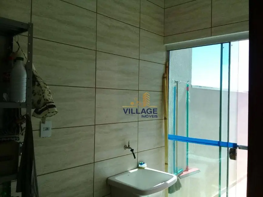 Foto 2 de Casa com 2 quartos à venda, 330m2 em Centro, Urupes - SP