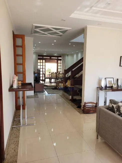 Sobrado com 4 quartos à venda, 283m2 em Parque Maria Domitila, São Paulo - SP - imagem 5 Foto 5 de Sobrado com 4 quartos à venda, 283m2 em Parque Maria Domitila, São Paulo - SP