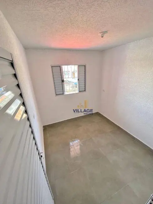 Foto 6 de Apartamento com 2 quartos para alugar, 42m2 em Jardim Mangalot, São Paulo - SP