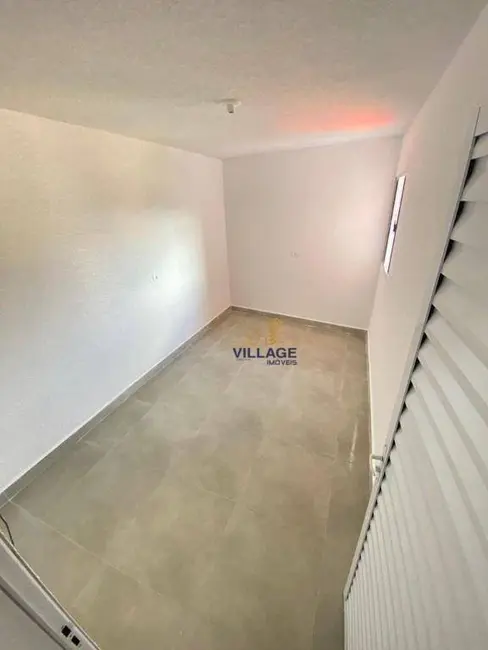 Foto 8 de Apartamento com 2 quartos para alugar, 42m2 em Jardim Mangalot, São Paulo - SP