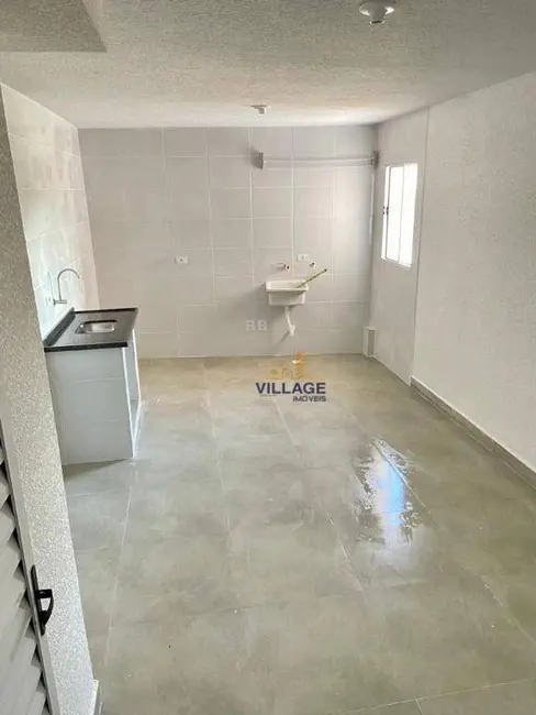 Foto 2 de Apartamento com 2 quartos para alugar, 42m2 em Jardim Mangalot, São Paulo - SP