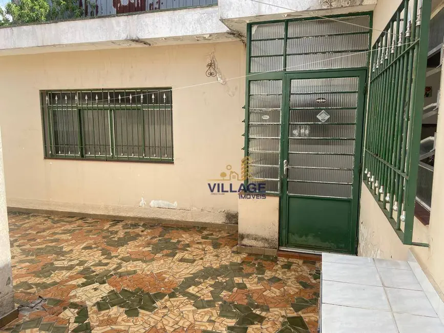 Casa com 4 quartos à venda, 300m2 em Vila Mangalot, São Paulo - SP - imagem 2 Foto 2 de Casa com 4 quartos à venda, 300m2 em Vila Mangalot, São Paulo - SP