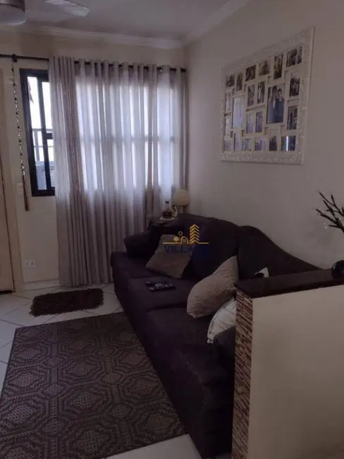 Sobrado com 2 quartos à venda, 100m2 em Conjunto Residencial Vista Verde, São Paulo - SP - imagem 3 Foto 3 de Sobrado com 2 quartos à venda, 100m2 em Conjunto Residencial Vista Verde, São Paulo - SP