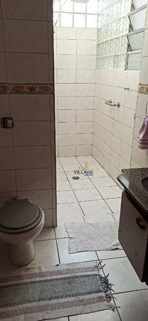 Foto 4 de Casa com 3 quartos à venda, 221m2 em Vila Mangalot, São Paulo - SP