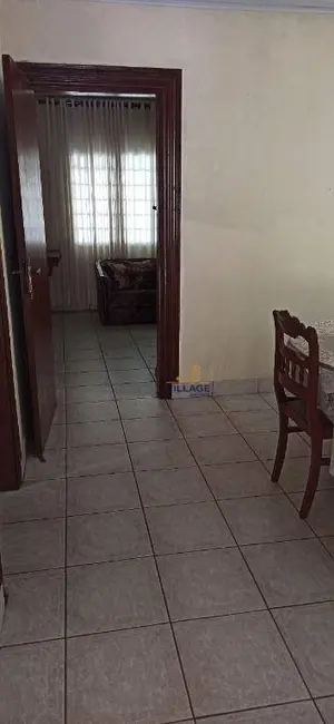 Foto 6 de Casa com 3 quartos à venda, 221m2 em Vila Mangalot, São Paulo - SP
