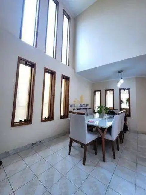 Sobrado com 4 quartos à venda, 300m2 em Vila Osasco, Osasco - SP - imagem 9 Foto 9 de Sobrado com 4 quartos à venda, 300m2 em Vila Osasco, Osasco - SP