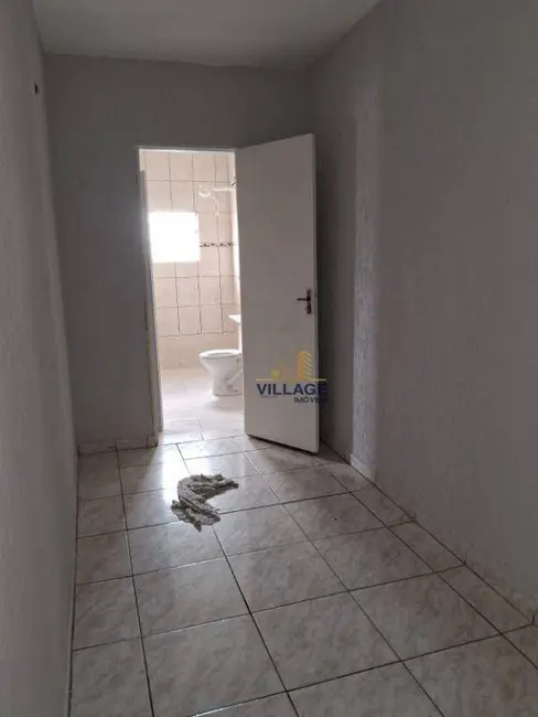 Foto 2 de Casa com 3 quartos para alugar, 80m2 em Vila Jaguari, São Paulo - SP