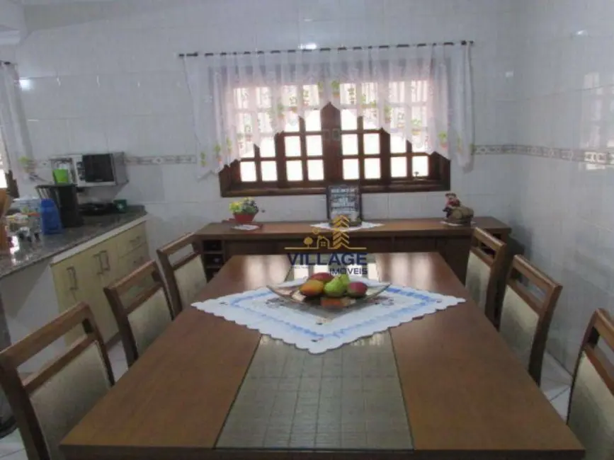 Sobrado com 3 quartos à venda, 168m2 em Jardim Maristela, São Paulo - SP - imagem 4 Foto 4 de Sobrado com 3 quartos à venda, 168m2 em Jardim Maristela, São Paulo - SP