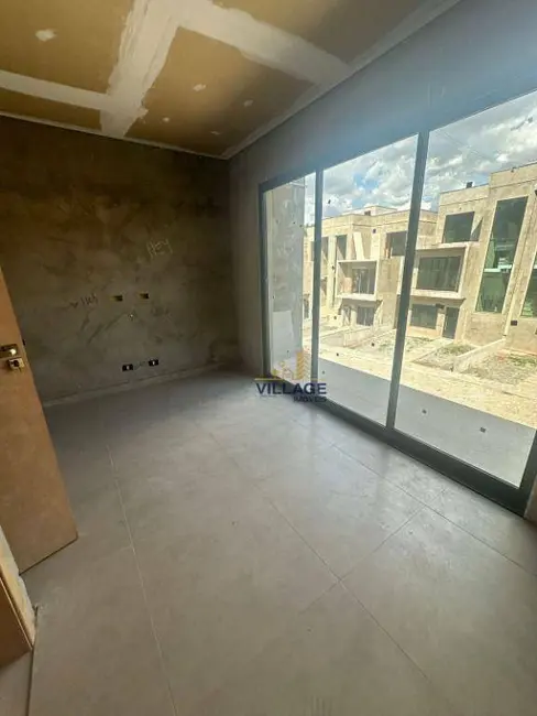 Foto 7 de Sobrado com 3 quartos à venda, 160m2 em Parque Frondoso, Cotia - SP