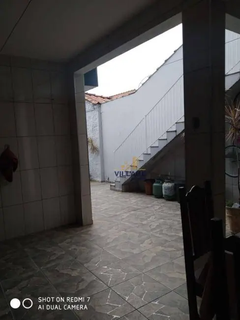 Foto 3 de Casa com 4 quartos para alugar, 430m2 em Vila Mangalot, São Paulo - SP