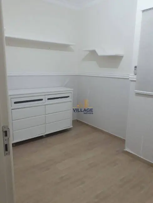 Foto 3 de Casa com 3 quartos à venda, 150m2 em Vila Mangalot, São Paulo - SP