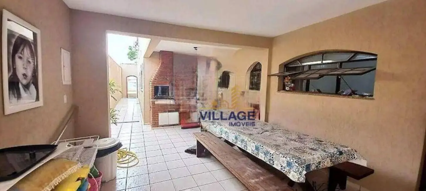 Sobrado com 4 quartos à venda, 250m2 em Parque São Domingos, São Paulo - SP - imagem 5 Foto 5 de Sobrado com 4 quartos à venda, 250m2 em Parque São Domingos, São Paulo - SP