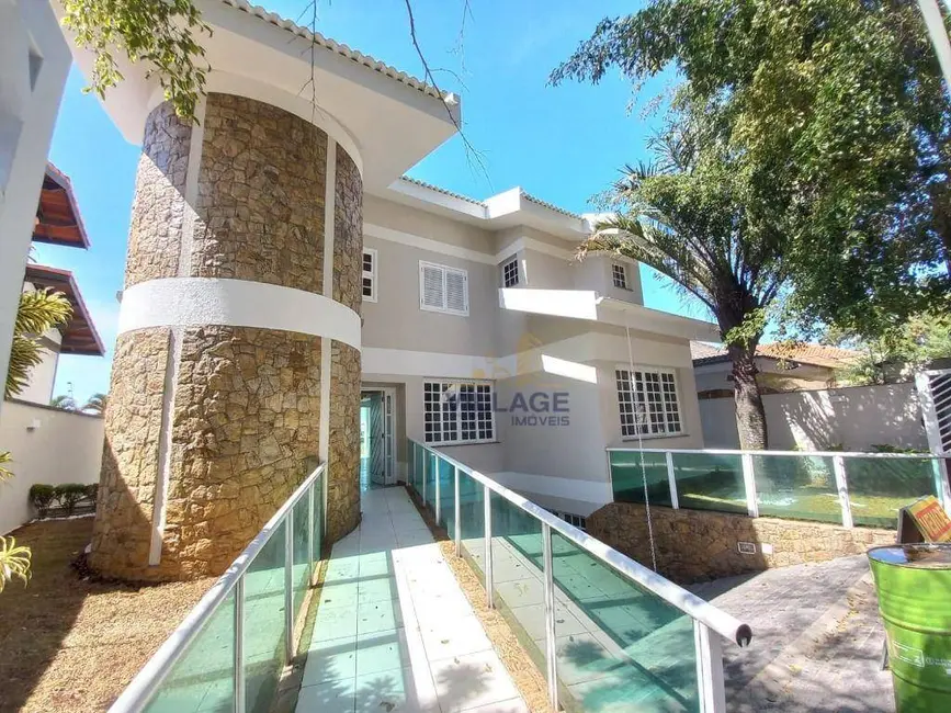 Sobrado com 4 quartos à venda, 420m2 em Parque São Domingos, São Paulo - SP - imagem 2 Foto 2 de Sobrado com 4 quartos à venda, 420m2 em Parque São Domingos, São Paulo - SP