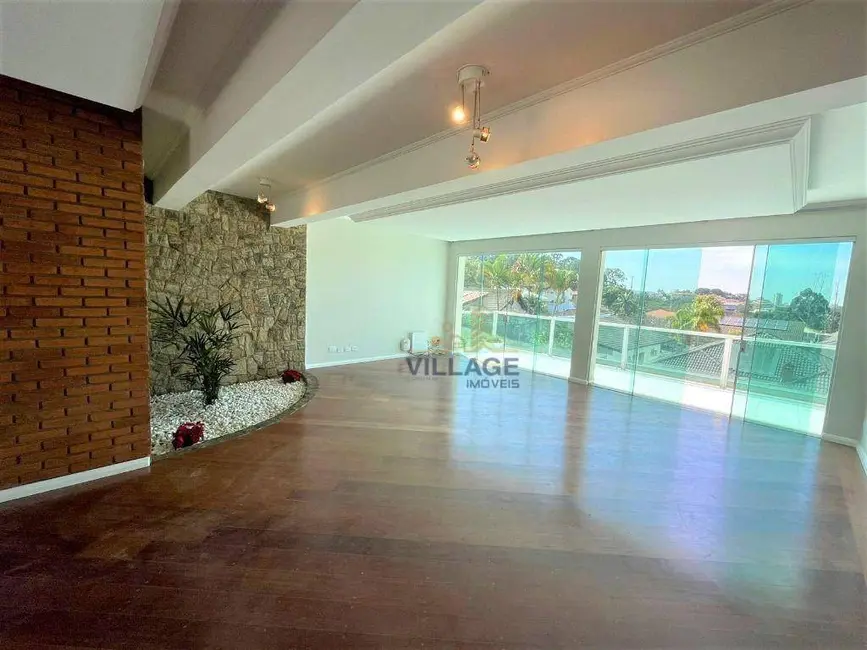 Sobrado com 4 quartos à venda, 420m2 em Parque São Domingos, São Paulo - SP - imagem 7 Foto 7 de Sobrado com 4 quartos à venda, 420m2 em Parque São Domingos, São Paulo - SP