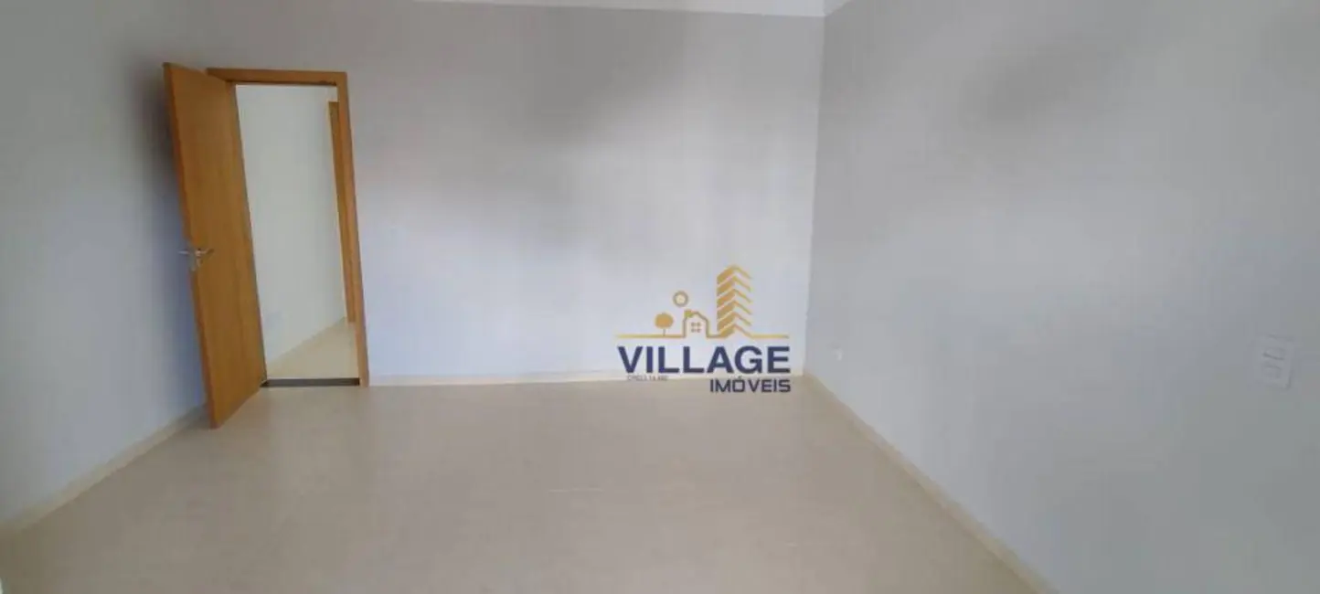 Sobrado com 2 quartos à venda, 180m2 em Vila Guedes, São Paulo - SP - imagem 3 Foto 3 de Sobrado com 2 quartos à venda, 180m2 em Vila Guedes, São Paulo - SP