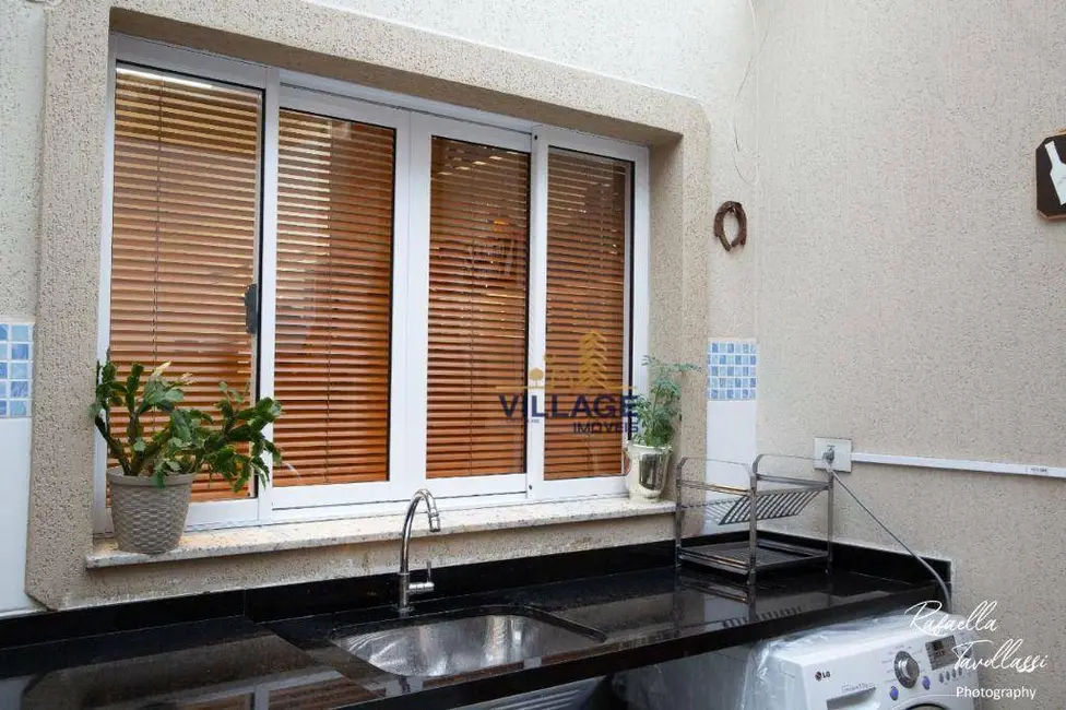 Foto 2 de Sobrado com 2 quartos à venda, 120m2 em Vila Mangalot, São Paulo - SP