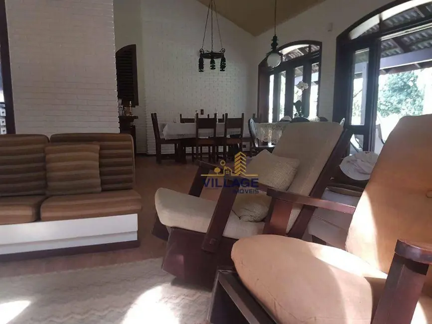 Casa com 5 quartos para alugar, 1000m2 em Atibaia - SP - imagem 5 Foto 5 de Casa com 5 quartos para alugar, 1000m2 em Atibaia - SP