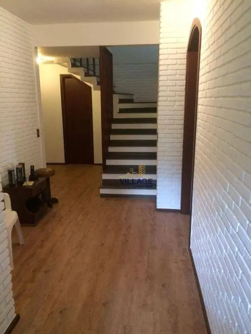 Casa com 5 quartos para alugar, 1000m2 em Atibaia - SP - imagem 8 Foto 8 de Casa com 5 quartos para alugar, 1000m2 em Atibaia - SP