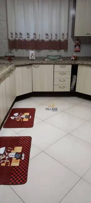 Sobrado com 4 quartos à venda, 130m2 em Jardim Taipas, São Paulo - SP - imagem 6 Foto 6 de Sobrado com 4 quartos à venda, 130m2 em Jardim Taipas, São Paulo - SP