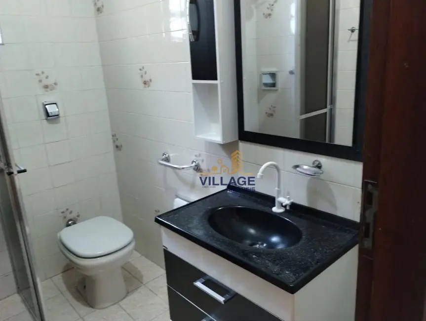Casa com 3 quartos à venda, 336m2 em Pestana, Osasco - SP - imagem 8 Foto 8 de Casa com 3 quartos à venda, 336m2 em Pestana, Osasco - SP