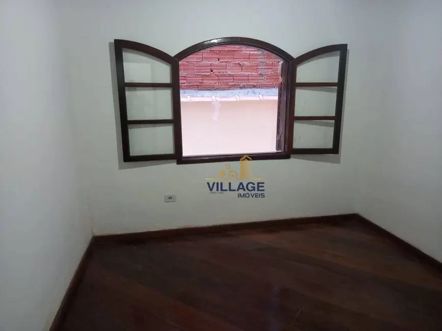 Foto 2 de Sobrado com 6 quartos à venda, 125m2 em Vila Mangalot, São Paulo - SP