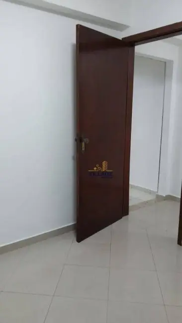 Casa com 3 quartos para alugar, 150m2 em Osasco - SP - imagem 8 Foto 8 de Casa com 3 quartos para alugar, 150m2 em Osasco - SP