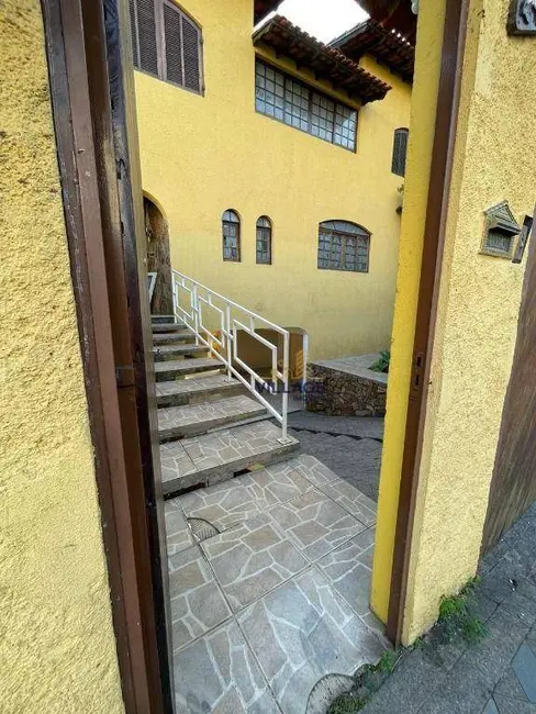 Foto 5 de Sobrado com 4 quartos à venda, 300m2 em Quitaúna, Osasco - SP