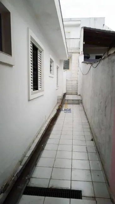 Foto 4 de Casa com 3 quartos para alugar, 250m2 em Jardim Mangalot, São Paulo - SP