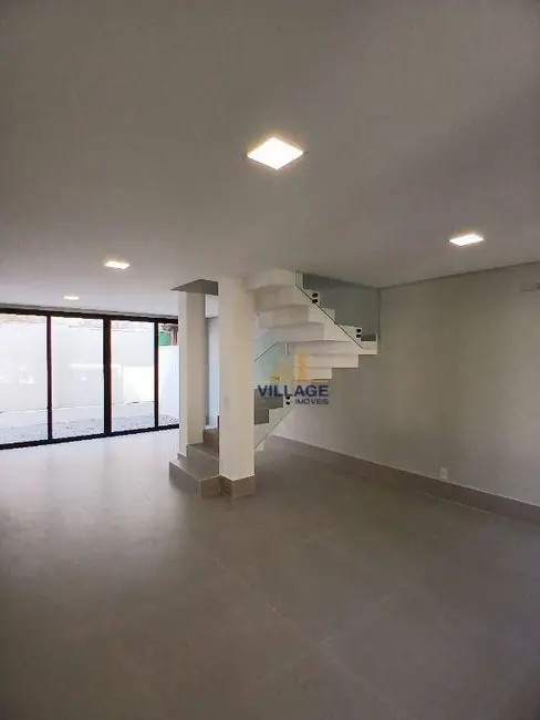 Foto 9 de Sobrado com 5 quartos à venda, 110m2 em Sao Sebastiao - SP