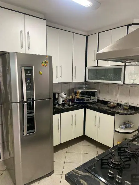 Sobrado com 2 quartos à venda, 75m2 em Parque Taipas, São Paulo - SP - imagem 3 Foto 3 de Sobrado com 2 quartos à venda, 75m2 em Parque Taipas, São Paulo - SP