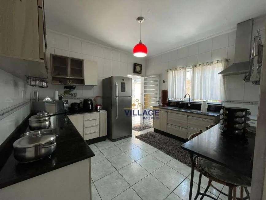 Foto 8 de Casa com 4 quartos à venda, 170m2 em Jaraguá, São Paulo - SP