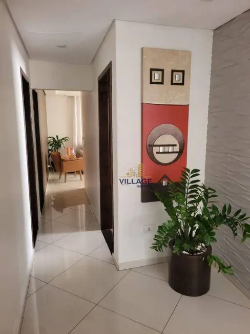 Foto 2 de Casa com 3 quartos à venda, 250m2 em Vila Piauí, São Paulo - SP