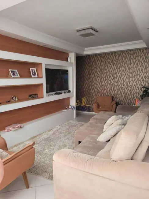 Foto 1 de Casa com 3 quartos à venda, 250m2 em Vila Piauí, São Paulo - SP