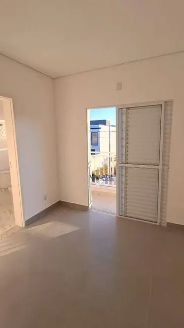 Sobrado com 3 quartos à venda, 150m2 em Chácara Roselândia, Cotia - SP - imagem 6 Foto 6 de Sobrado com 3 quartos à venda, 150m2 em Chácara Roselândia, Cotia - SP