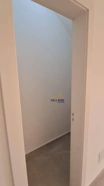 Sobrado com 3 quartos à venda, 150m2 em Chácara Roselândia, Cotia - SP - imagem 5 Foto 5 de Sobrado com 3 quartos à venda, 150m2 em Chácara Roselândia, Cotia - SP