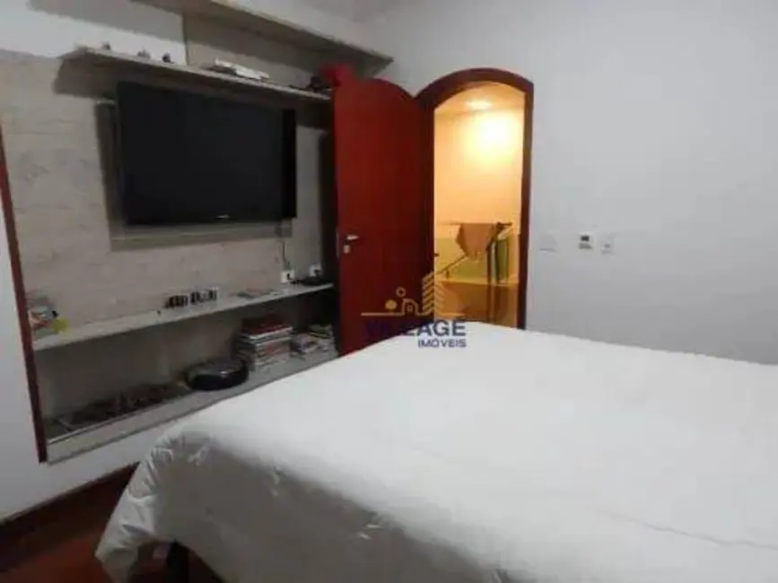 Foto 2 de Sobrado com 4 quartos à venda, 560m2 em Residencial Morada dos Lagos, Barueri - SP