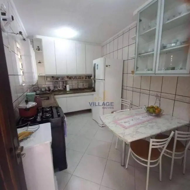 Foto 7 de Casa com 3 quartos à venda, 262m2 em Jardim Marisa, São Paulo - SP