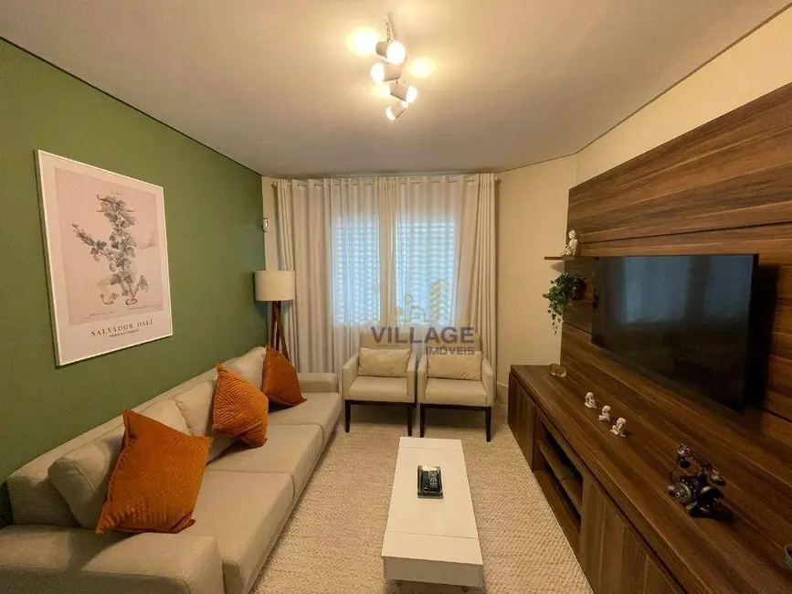 Sobrado com 3 quartos à venda, 125m2 em Vila Santa Edwiges, São Paulo - SP - imagem 2 Foto 2 de Sobrado com 3 quartos à venda, 125m2 em Vila Santa Edwiges, São Paulo - SP