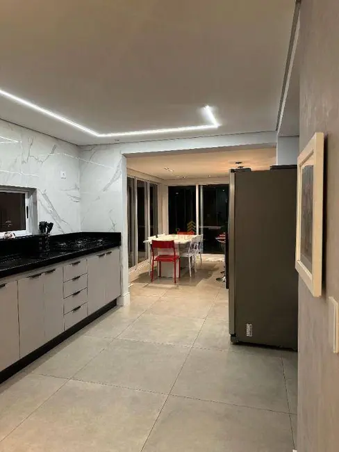 Sobrado com 3 quartos à venda, 166m2 em Conjunto Residencial Vista Verde, São Paulo - SP - imagem 8 Foto 8 de Sobrado com 3 quartos à venda, 166m2 em Conjunto Residencial Vista Verde, São Paulo - SP